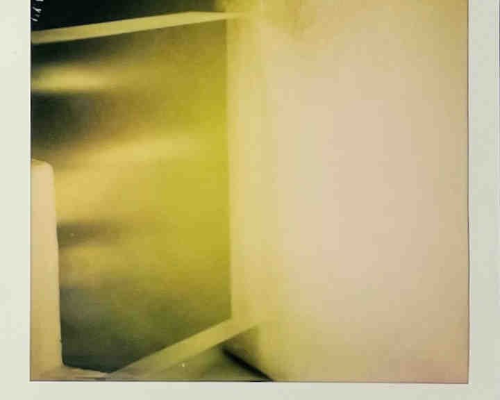Ohne Titel, Polaroid, 2023 © Pinar Yildirim