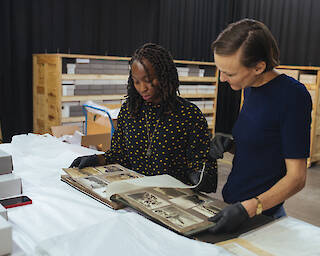  Lebhohang Kganye im Archiv des Rautenstrauch-Joest-Museums, 2022 © buerofuerkunstdokumentation