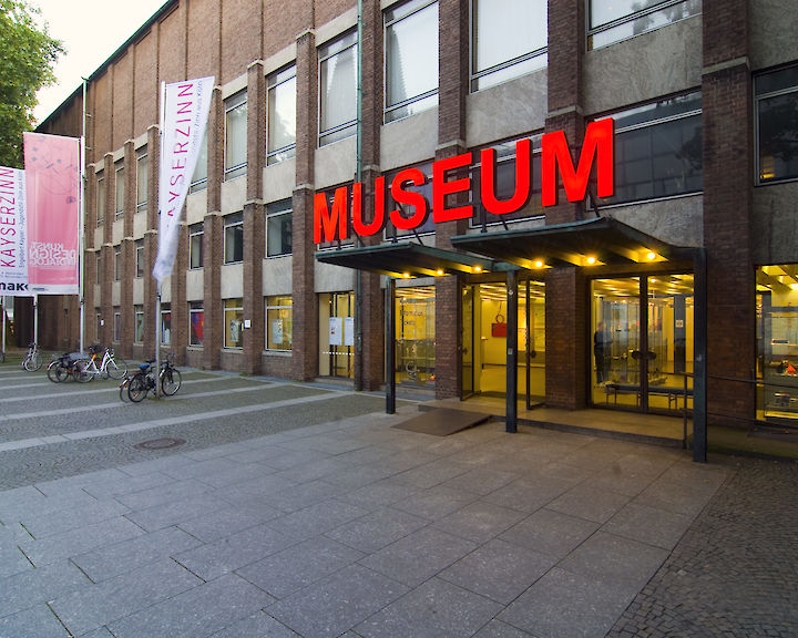 MAKK - Museum of Applied Art Cologne © Manfred Linke