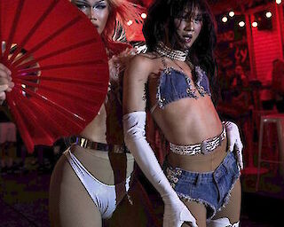  „ladyboys aus der Serie Bangkok Close-up © Helge Horn