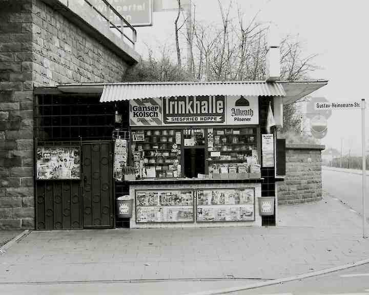Trinkhalle Leverkusen, Gustav-Heinemannstrasse, 11 / 1979  Copyright Tata Ronkholz: © VAN HAM Art Estate: Tata Ronkholz, 202