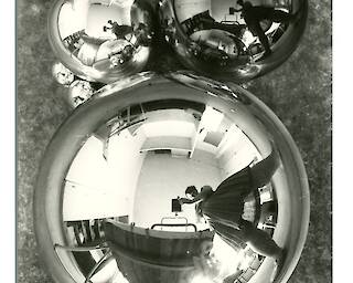  Marianne Brandt: Selbstbildnis, 1929 © Bauhaus Archiv Berlin