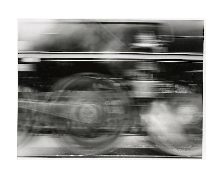 Lokomotive, 1958, Vintage ferrotyped gelatin silver print on Agfa-Brovira paper, 30,1 x 39,7 cm - © Peter Keetman - 