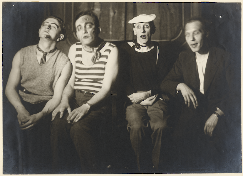 August Sander, Rag Ball (four artists), 1932 - © Kölnisches Stadtmuseum – Graphische Sammlung (Repros: RBA) - 