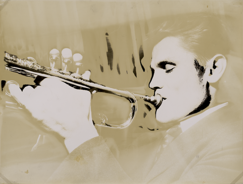 Chargesheimer, Chet Baker with trumpet, 1956 (Donation L. Fritz Gruber) - © Kölnisches Stadtmuseum – Graphische Sammlung (Repros: RBA) - 